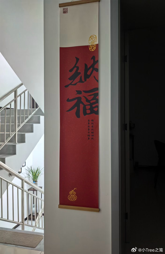 《究竟是谁在挑起性别对立？》

最近有的网友私信质疑我的性别，调侃甚至出言不逊。坦白说我不怎么在意。还有人批评我说话太“粗俗”，我其实一直很疑惑：难道一句话粗不粗俗，要由说话人的性别来定义吗？

如果按这个逻辑，女性就不配拿茅盾文学奖、诺贝尔文学奖了。有些男性的表达生猛直白，可以被叫 ​