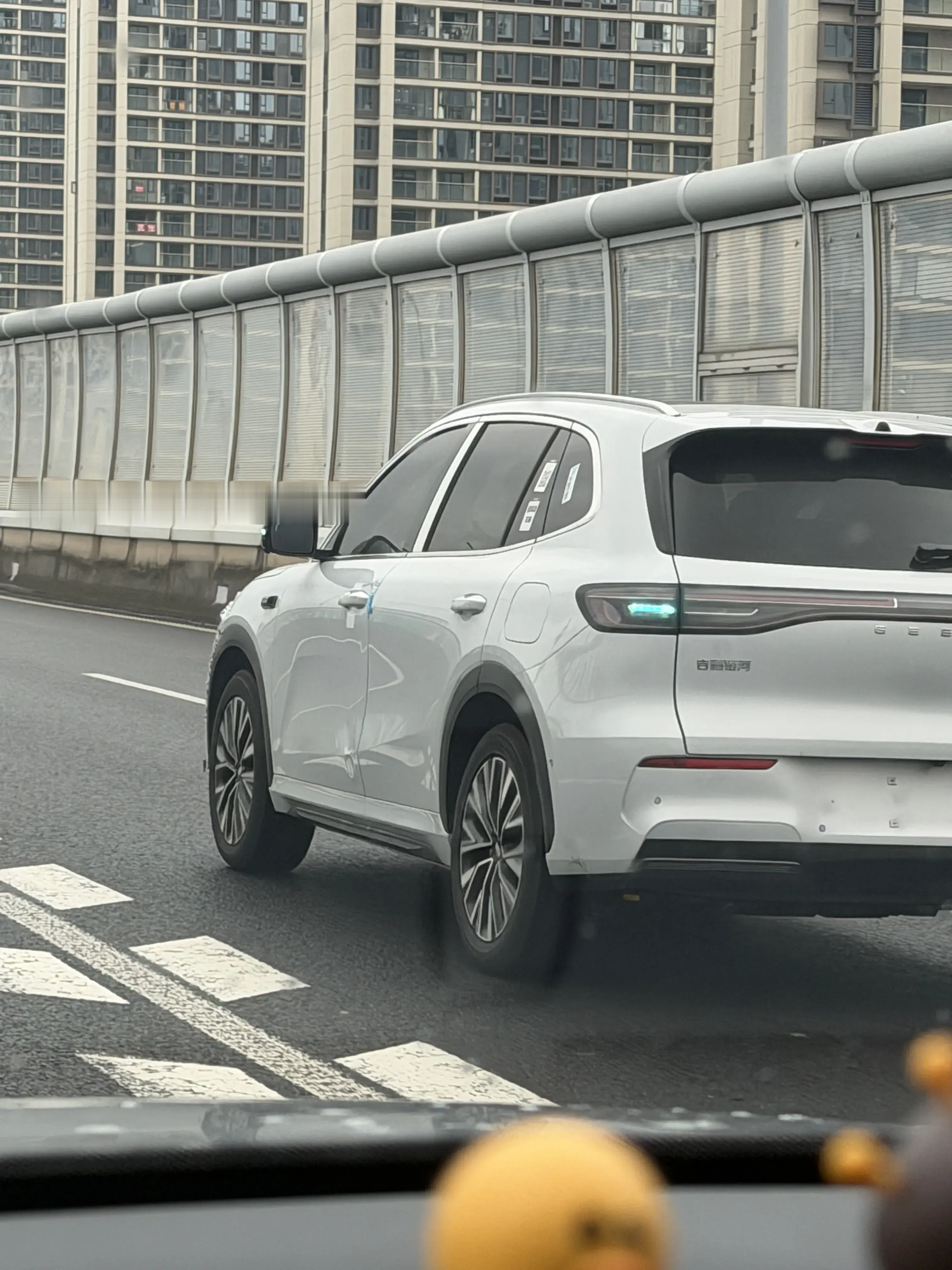 全新2027款吉利银河E5