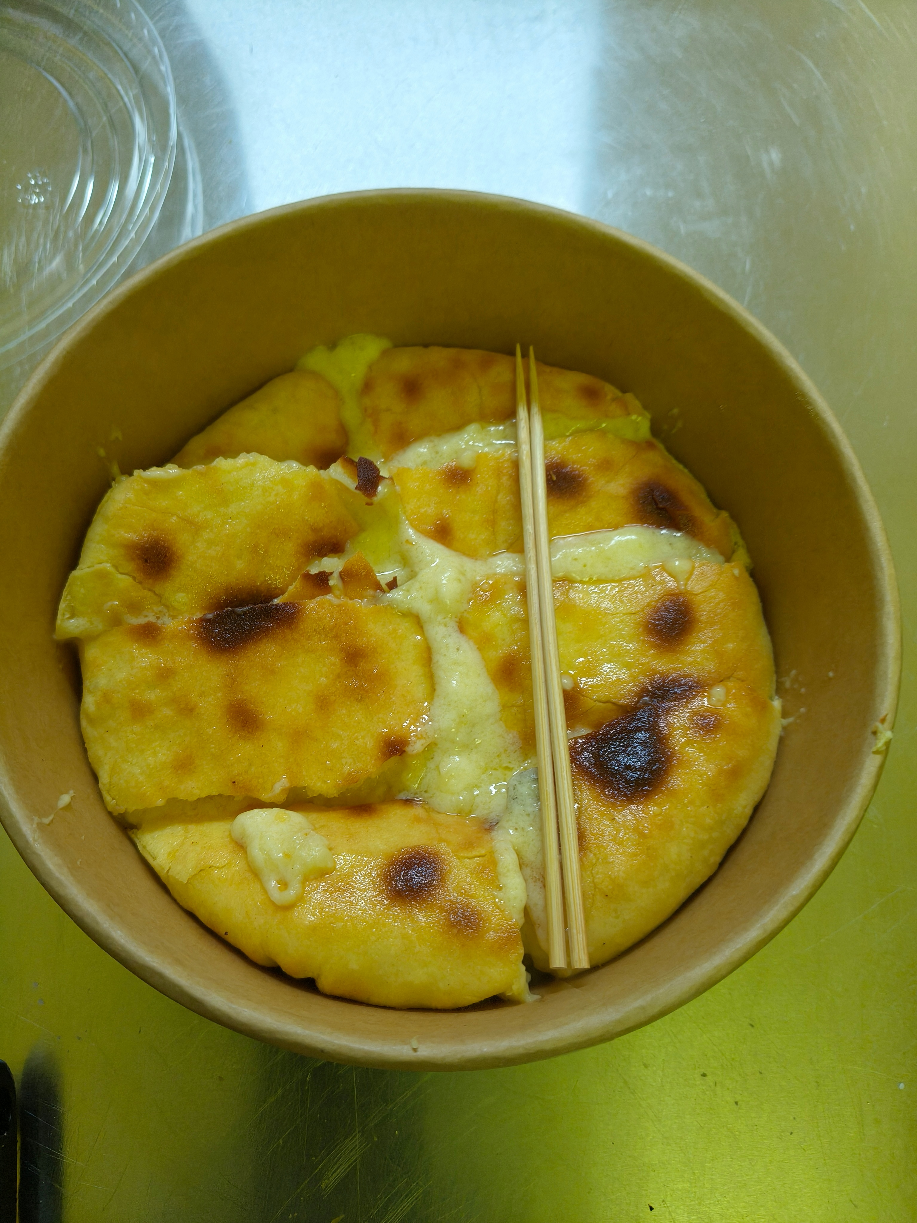 吃个榴莲芝士饼[坏笑] ​​​