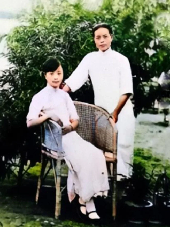 1941年，凌海霞去探望干妹妹张元和，带走了张元和18个月大的女儿顾钰，却再也没