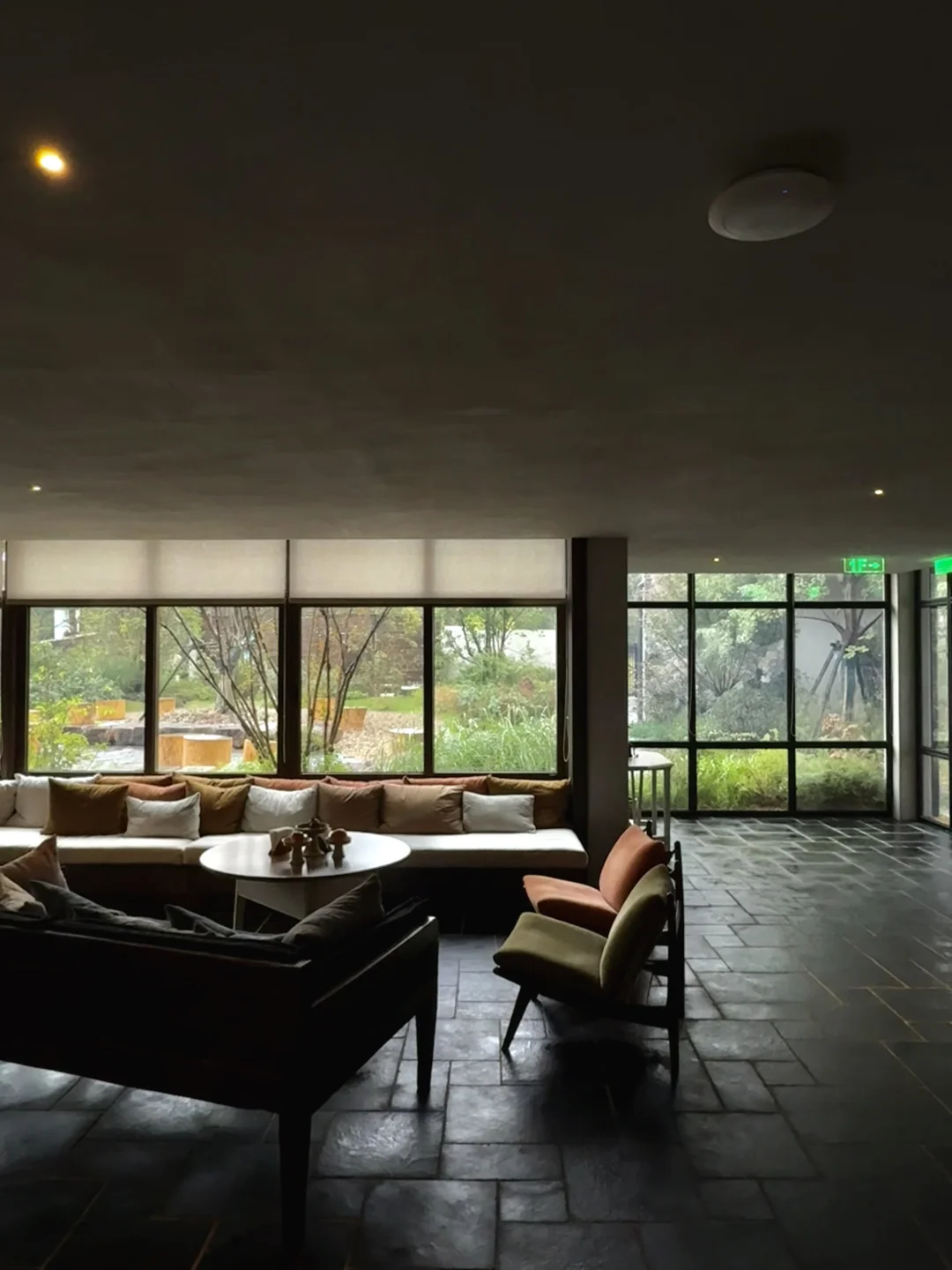 有点品味的staycation！！！极致避世审美！