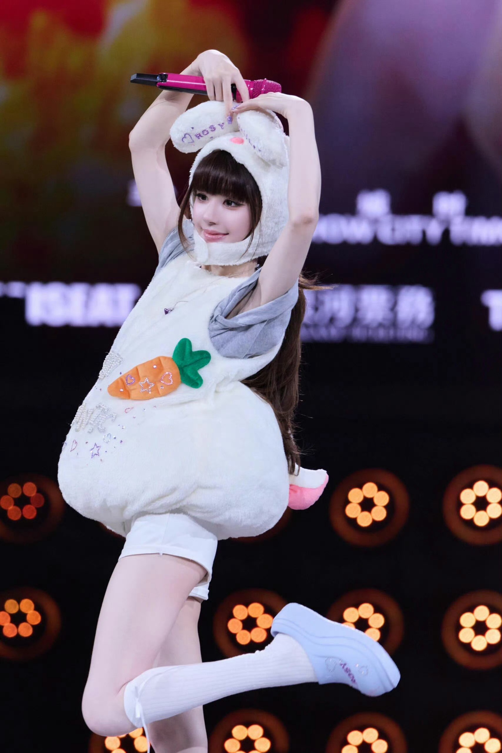 赵露思  小兔子Rosy