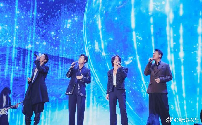 【午间娱乐播报】 ://weibo.com/1664000191/Qh...