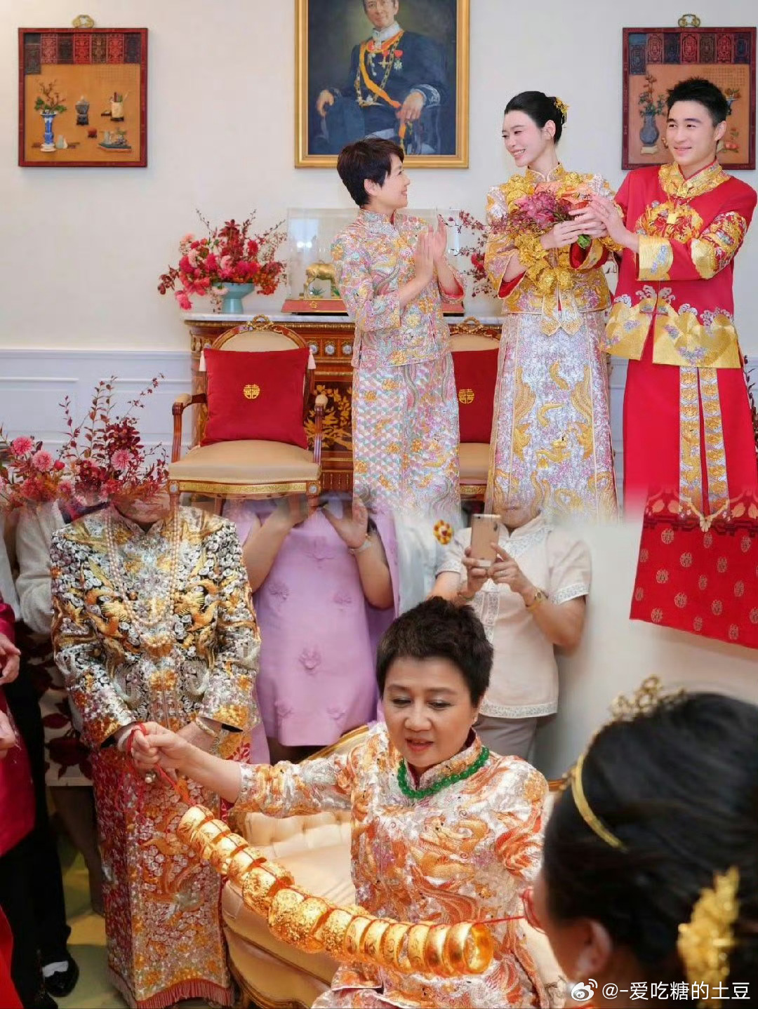 奚梦瑶在9月28日晒出婆婆梁安琪赠送的中式婚嫁敬茶礼，22只实心龙凤镯形成“黄金围脖”奇观，网友估算整套价值逼近300万元。  一、赠礼全貌与价值规格- 数量与佩戴方式：礼金共计22只实心港式龙凤镯，
