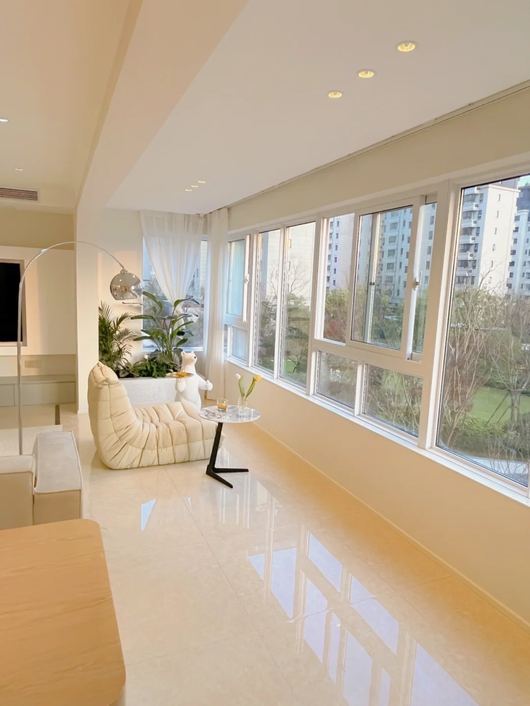 这么大的阳台千万别用来晒衣服了‼️