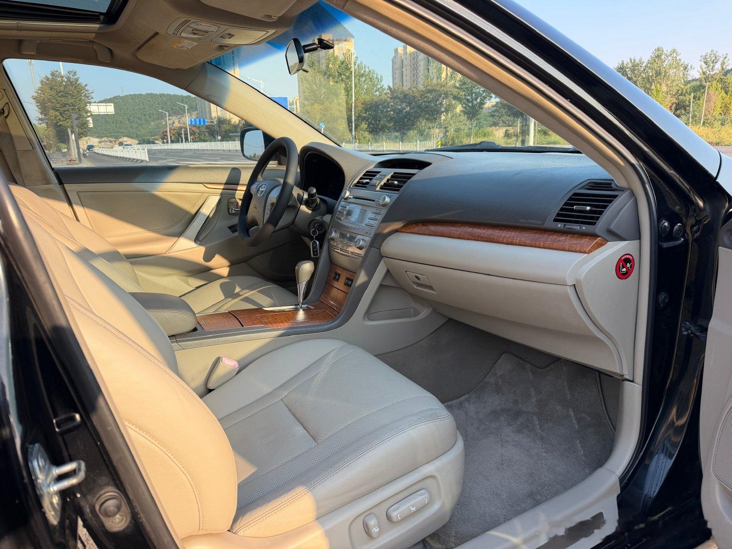 现在唯一好卖的车型 经典日系车 车况必须好 主要内饰新 到手就卖 再怎么开也基本很少出毛病 到这个价位年限 买车就图一个舒心 目前只有老日系能给到你#丰田[超话]# ​