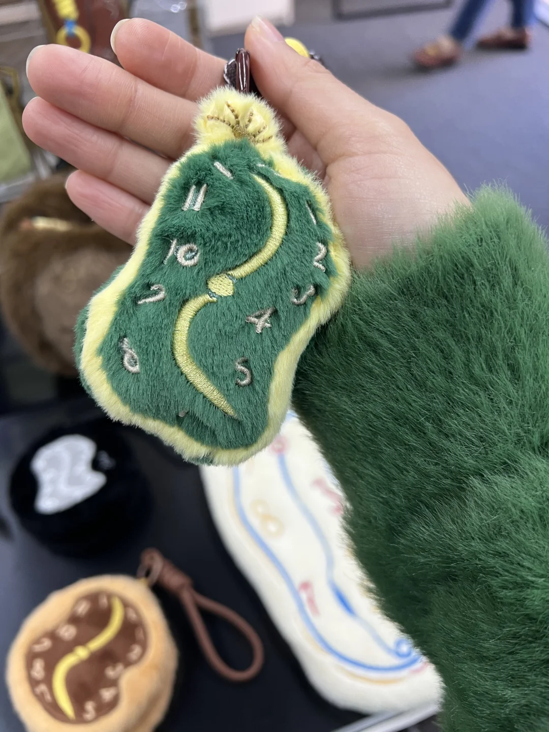 达利展人好多！但是文创好可爱🥰