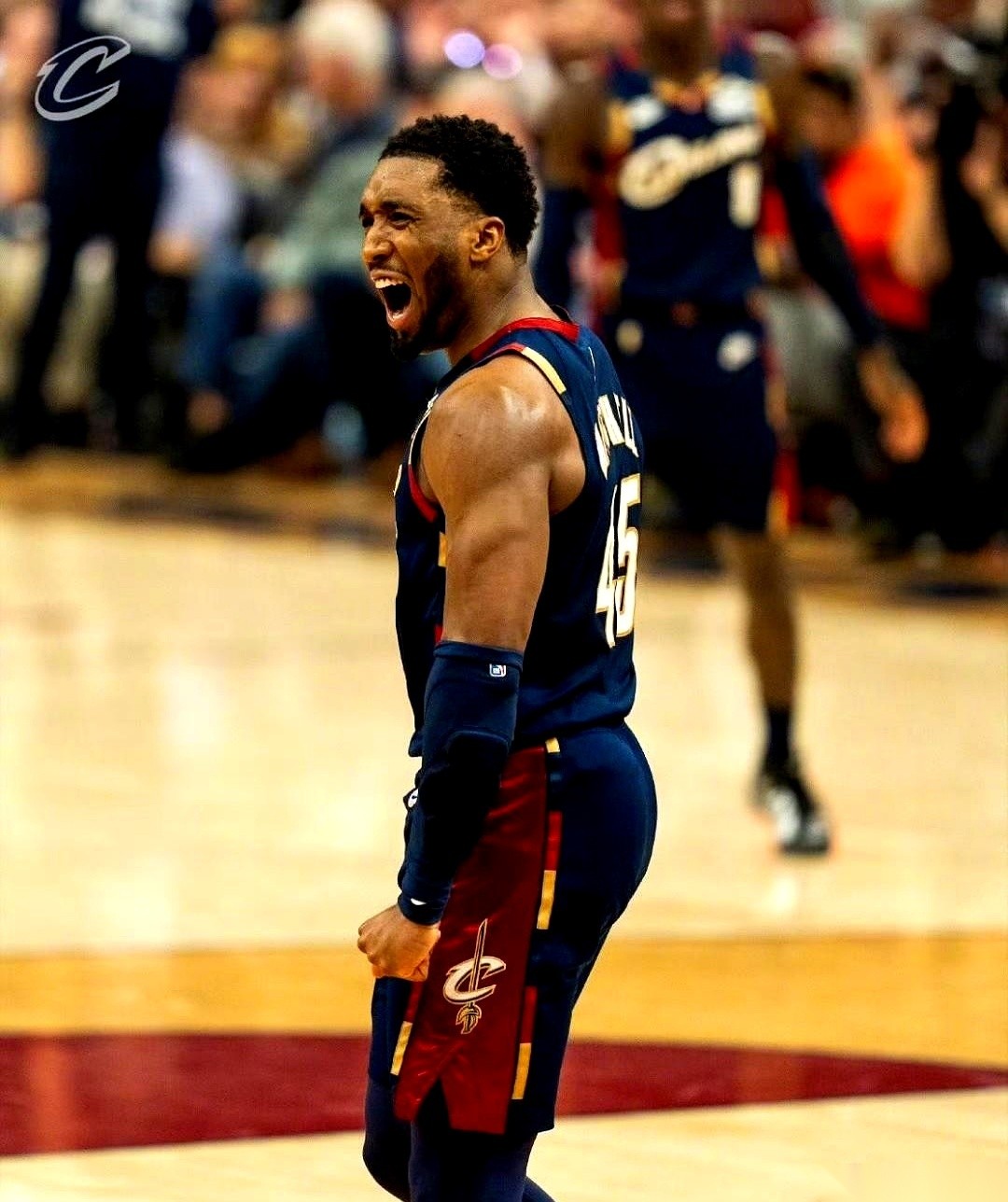 这场骑士队的比赛，看得人心口发堵。 本来手握8分领先优势，硬是在最后关...