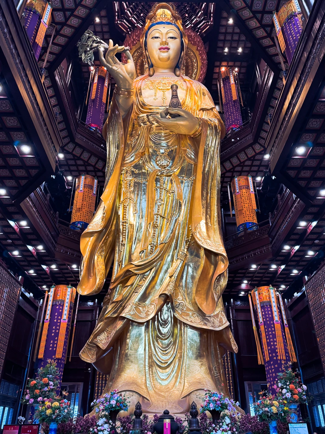 一座寺庙一座城