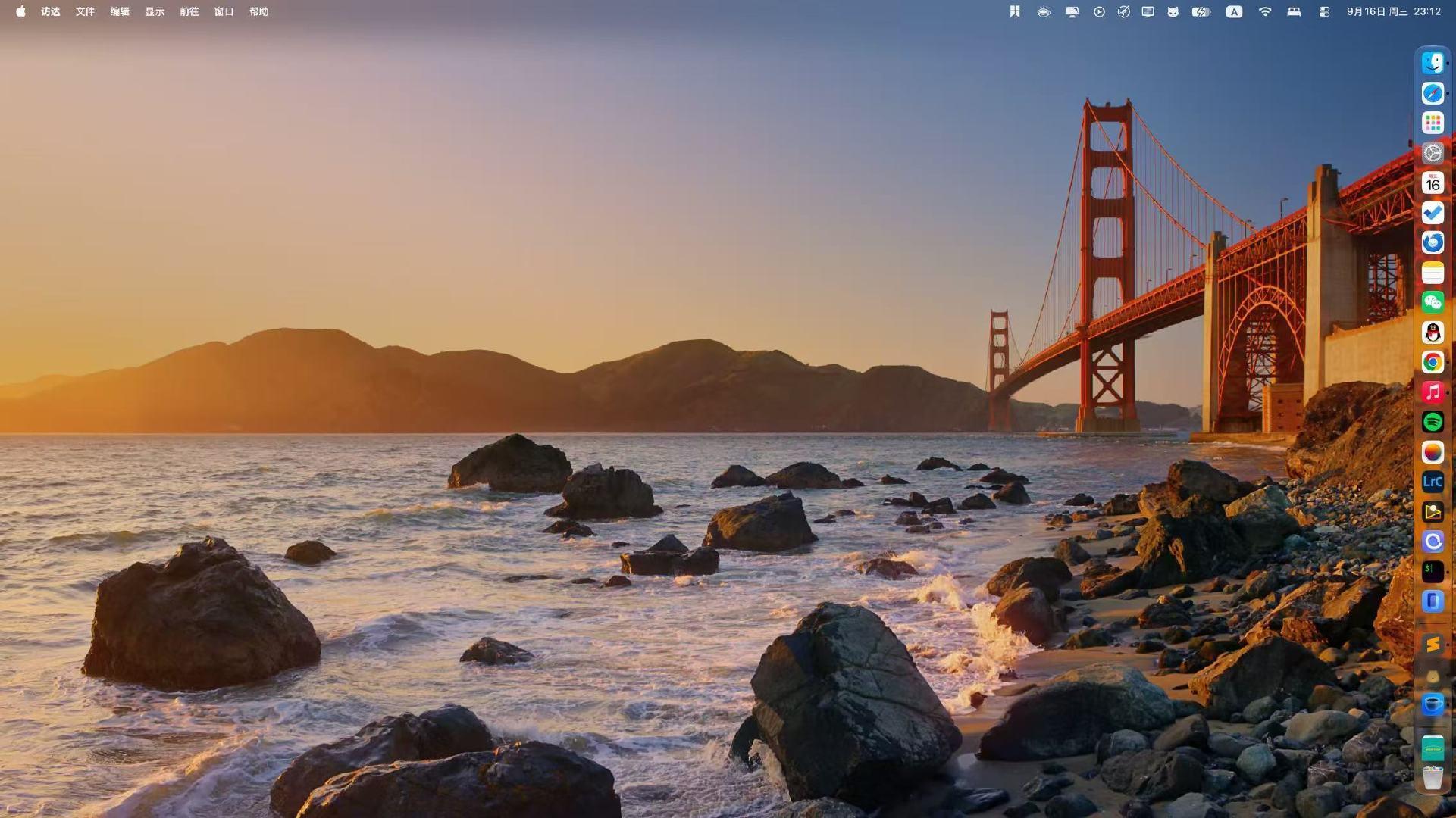 #macos27#这壁纸也太糙了吧 跟26相比差的细节不止一星半点[黑线] ​