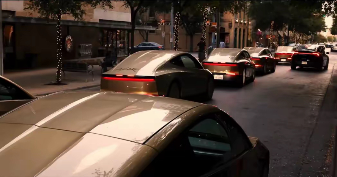 特斯拉无人出租VS国产无人车，颠覆出行就在当下！
  

  近几年，无人驾驶出行已经从科幻概念彻底走进大众视野。如今国内多个城市随处可见无人出租车试运行，而特斯拉最新发布的Cybercab无方向盘无人出租车，再次掀起全球科技热议。
  这场中外无人驾驶的技术对撞，不仅决定未来智能出行的格局，更直接
