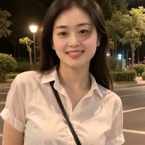 震旭笑聊小姐姐
