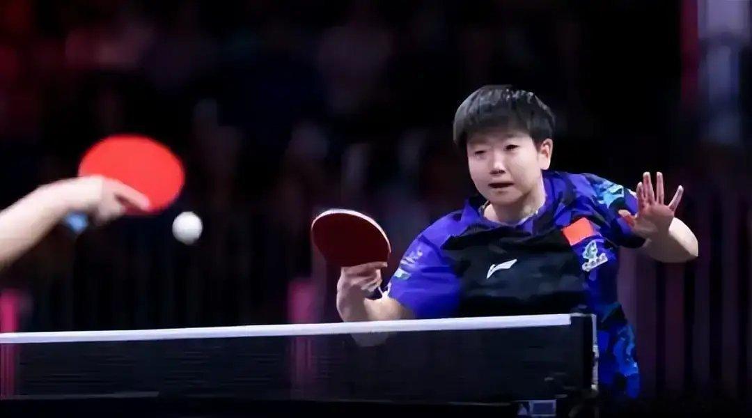 世界第一这球商真是没谁了！孙颖莎拿下女单冠军，蒯曼一点也不差4-3！这...