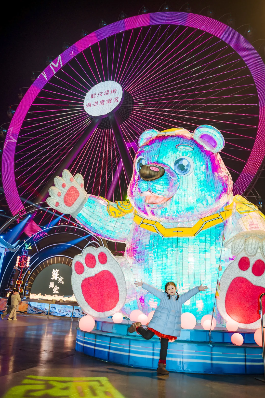 朋友圈问爆了，带娃在武汉找到了海底星空