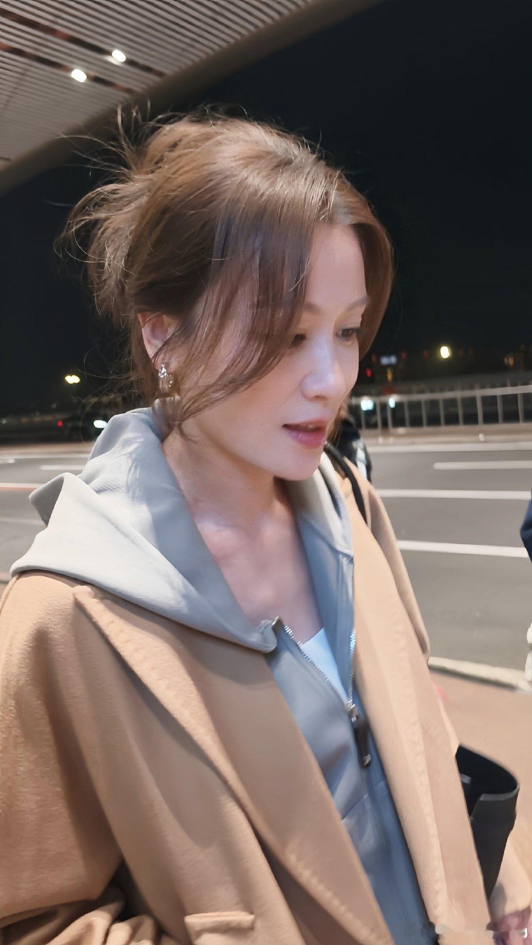 叶一茜是世界上最适合盘发的女人 ​