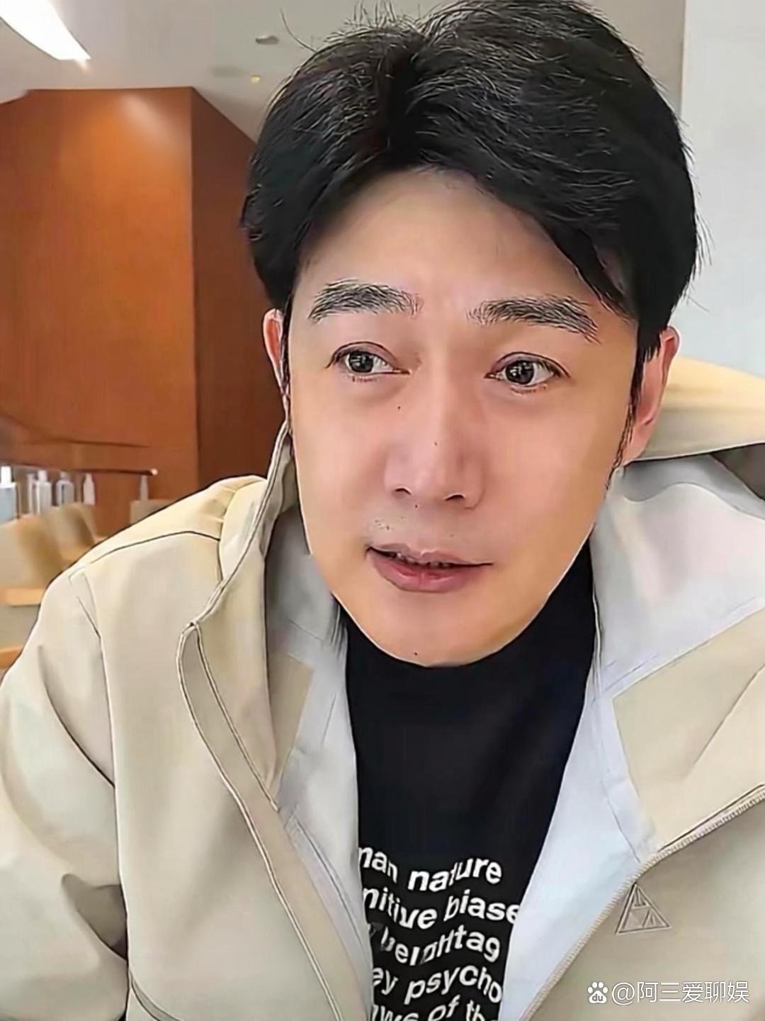 都催陆毅去检查，说他嘴唇发紫心脏有问题，结果是被鲍蕾伺候得太胖了 ​