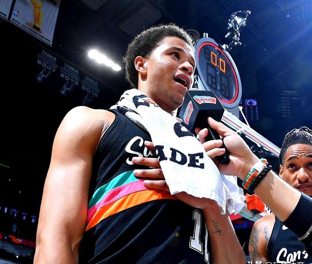 马刺这回真捡到宝了！一个垂直弹跳接近1米的新秀，竟然被榜眼的光芒盖住了...