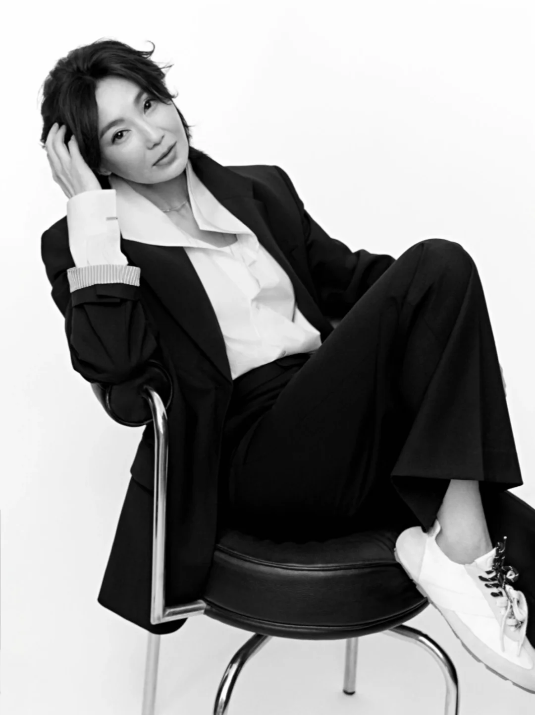 竟然把张曼玉请来代言，61岁依然时髦的不行