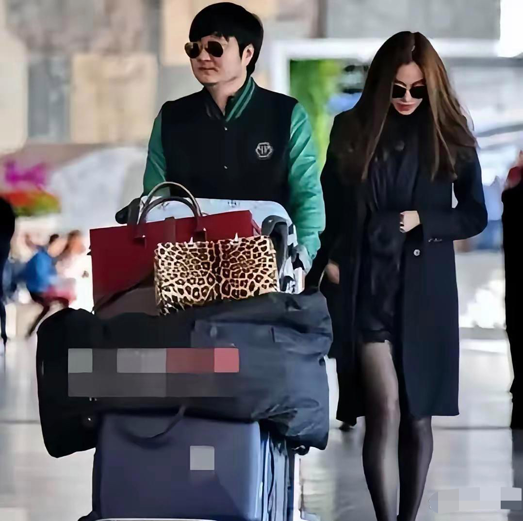 王大治这眼光忒牛！情路弯弯绕绕，撩过的女神全是顶级气质范～  2010...