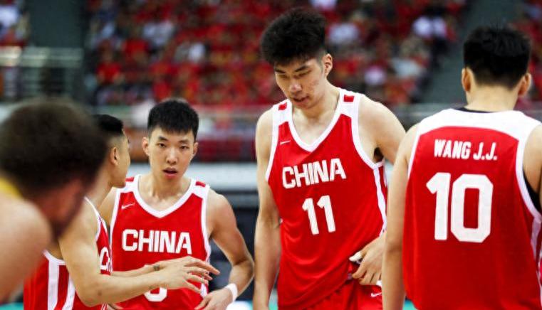 中国男篮提前进八强，伊朗却被逼到悬崖边