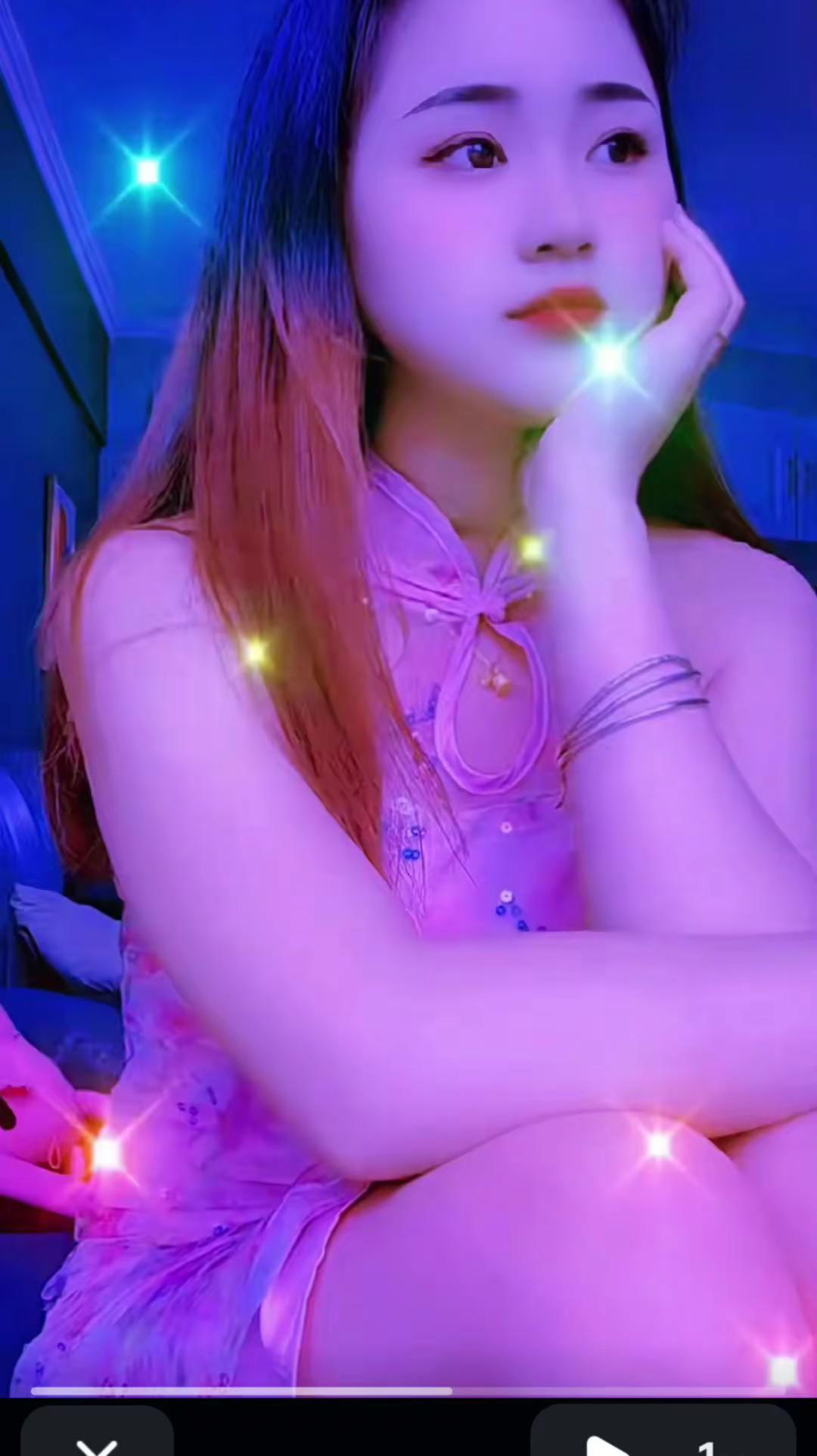 <p>清纯美女 <!--{img:0}--></p><img src=...