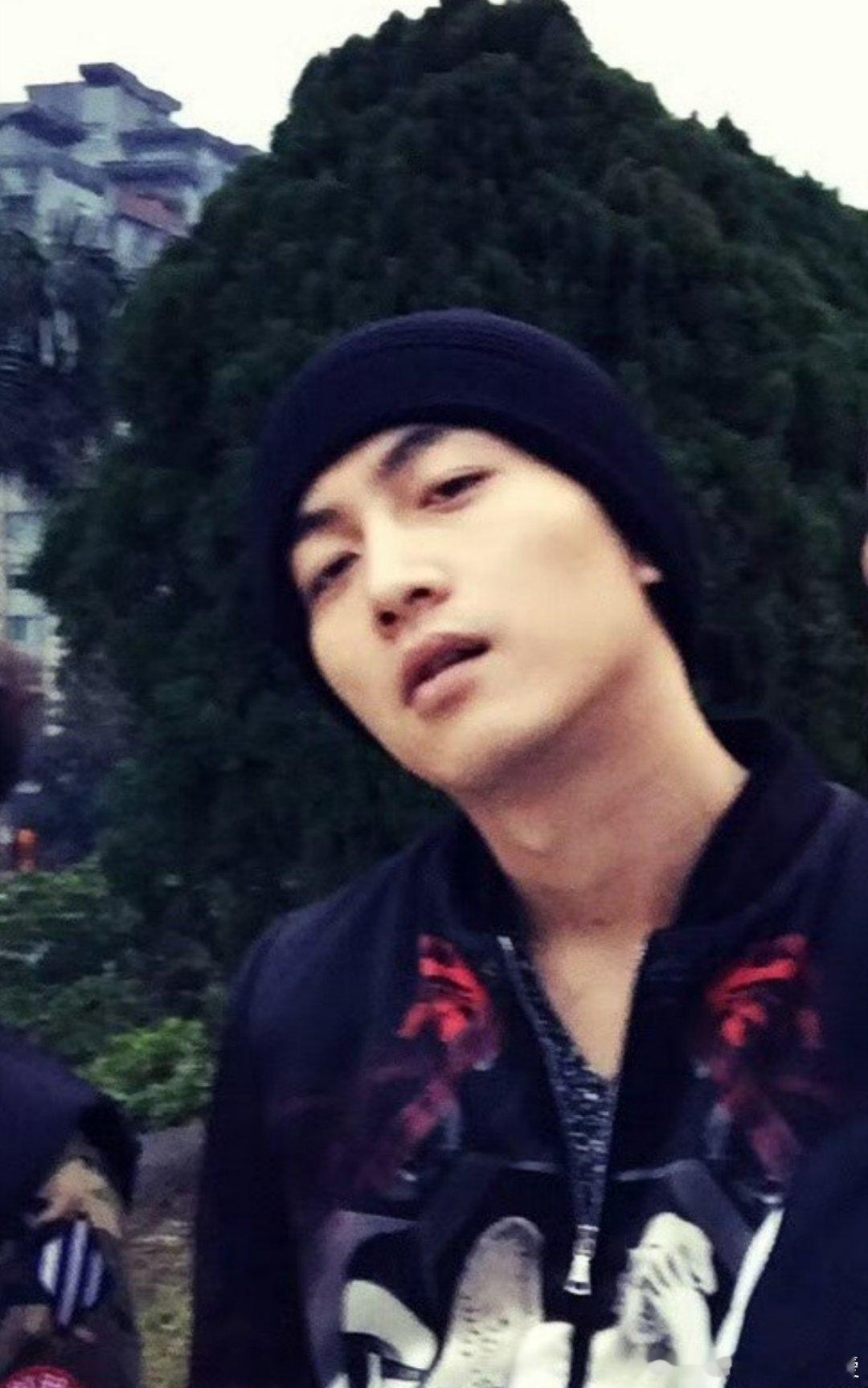 #陈晓# 看我不爽我看着就爽[doge] ​