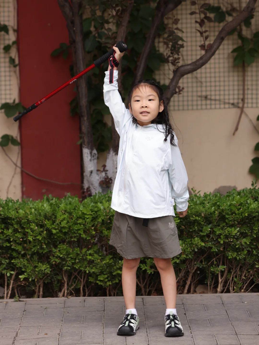 想带娃徒步，穿这一套怎么样？