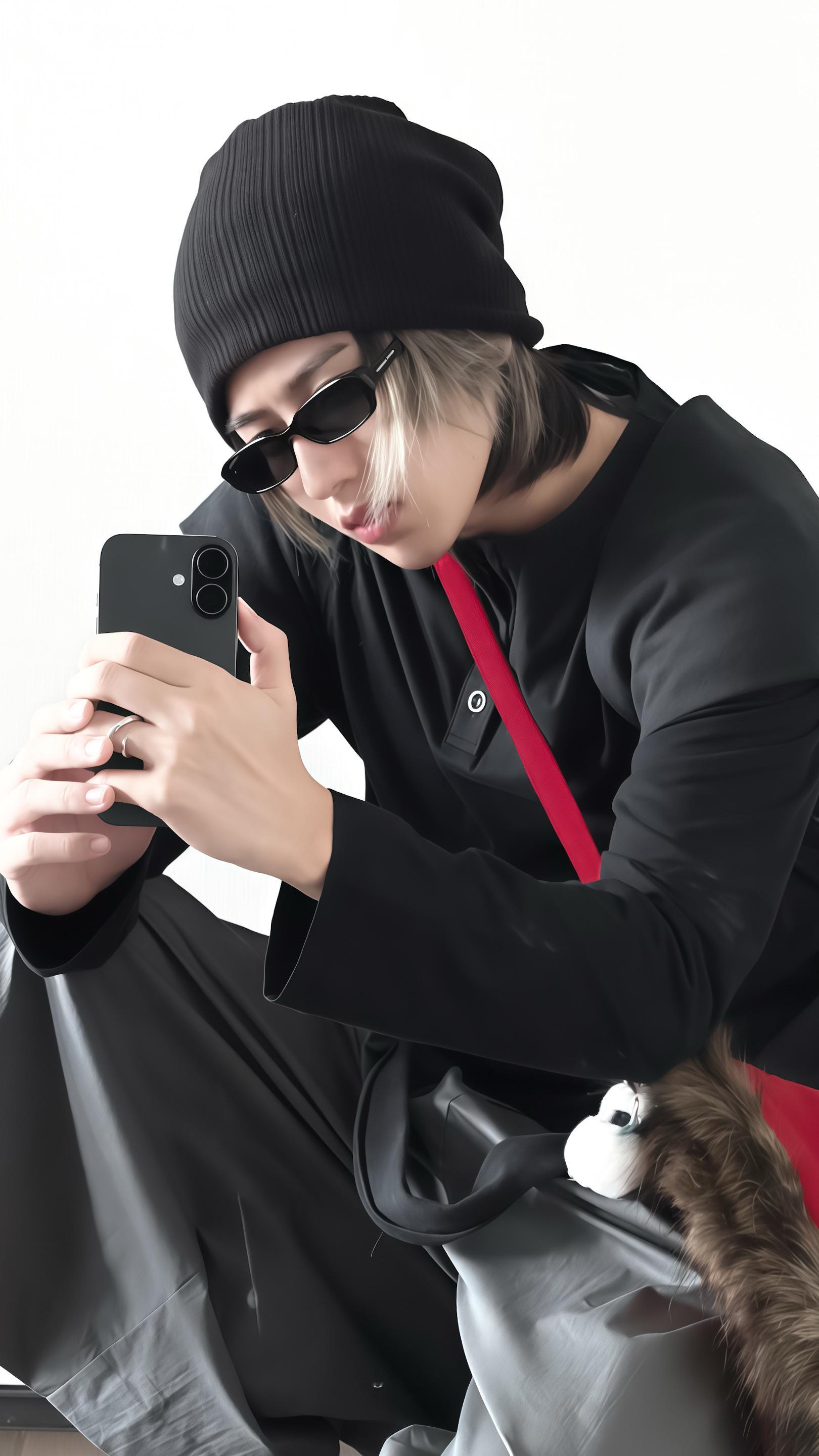 cxk  你的人生我从未真正参与，却在我的青春里留下最深的烙印。  ...