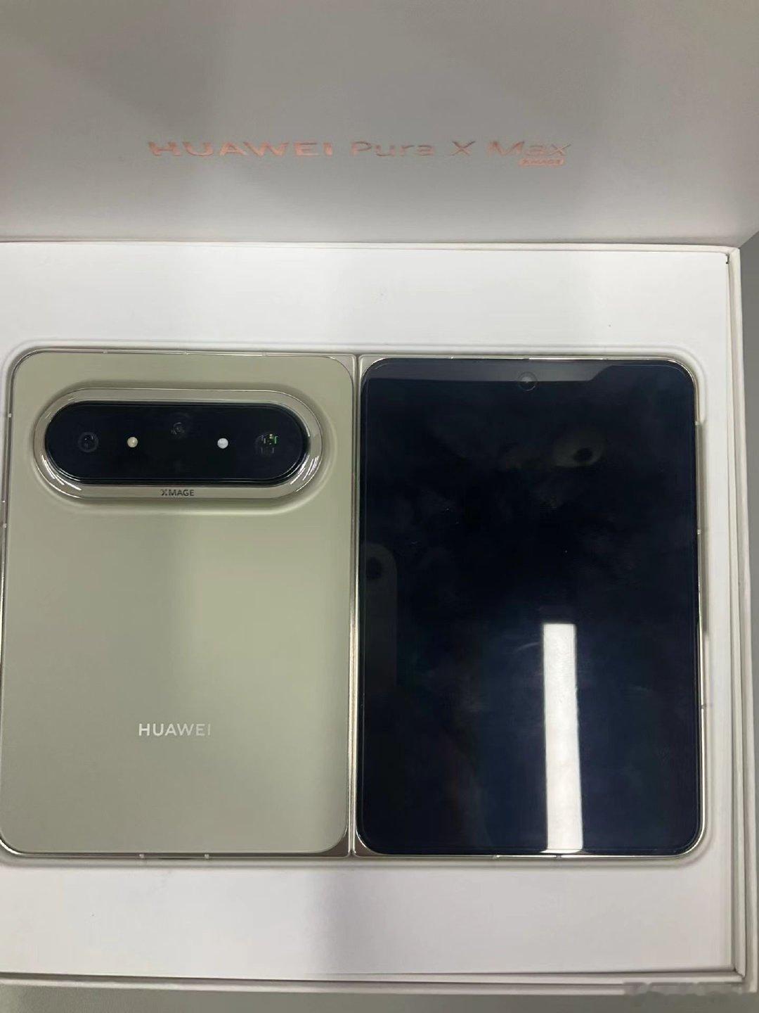 华为Pura XMax 12+512G 金
电池效率100 成色99新 在保27/08/22
带AC+少壳
9999 ​
