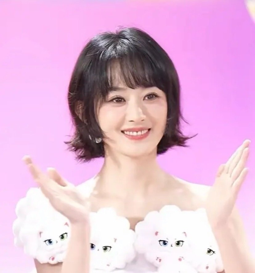 杨幂 赵丽颖今日份直播状态 你更pick谁？ ​