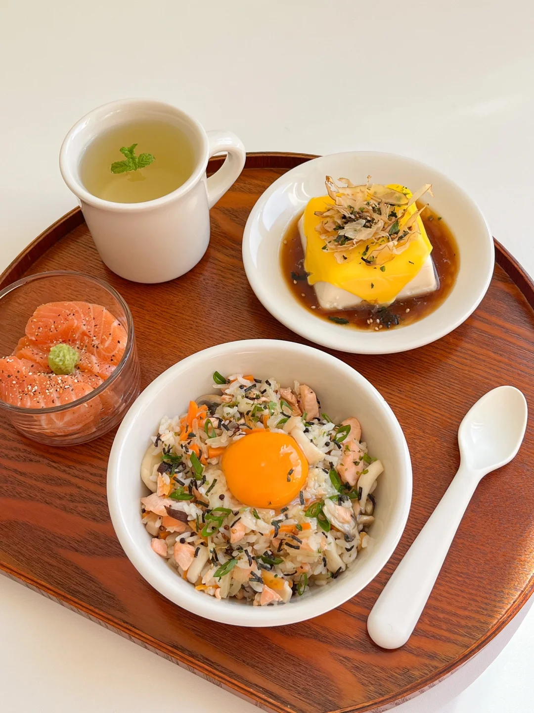 健康饮食｜这碗三文鱼菌菇饭太适合减脂吃啦