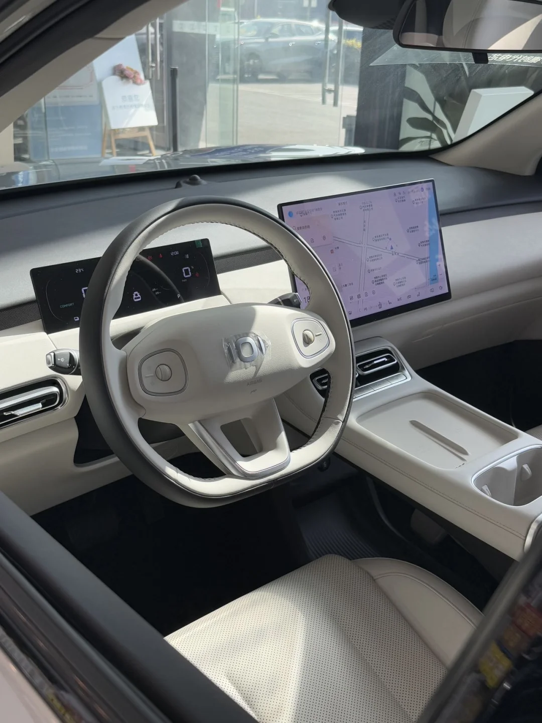 10万块买带激光雷达的带娃神车？