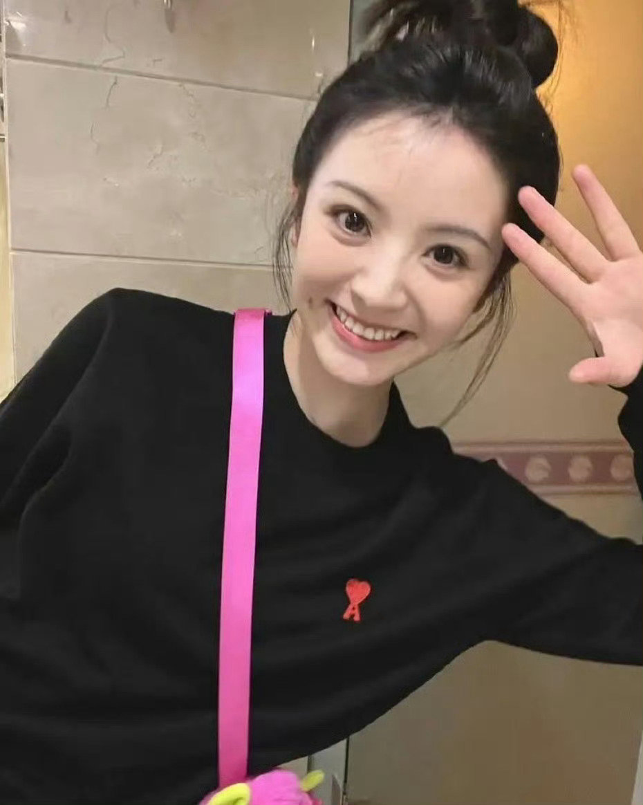 #田曦薇[超话]# 你好同学 ​