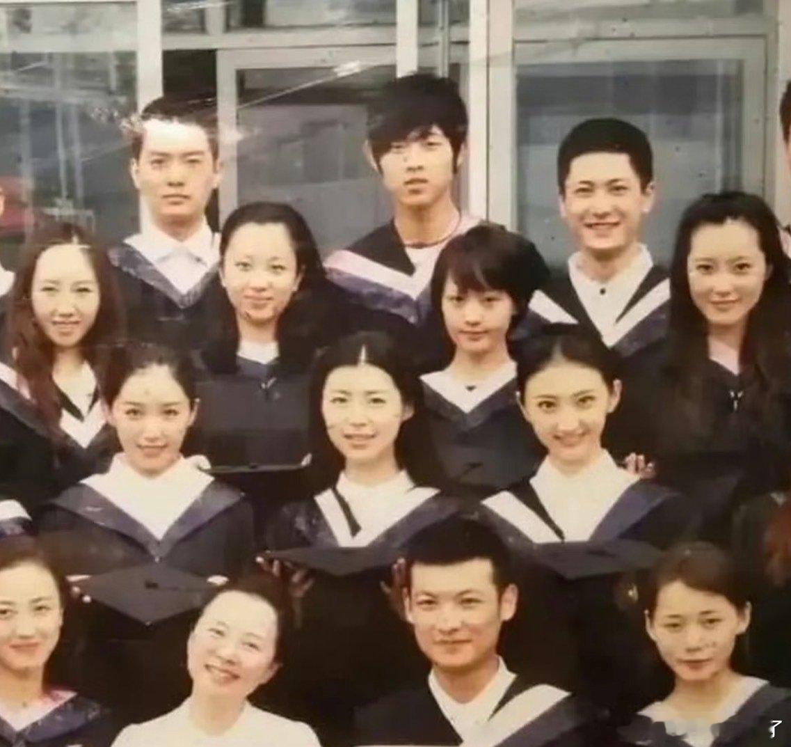 北京电影学院2007级（07届）表演本科班有点东西啊，景甜，爽子，阚清子，你们三位可以好好交流一下，都被爱情坑到全网知道，姐姐们一定要认真选对男人👨🏻[并不简单] ​