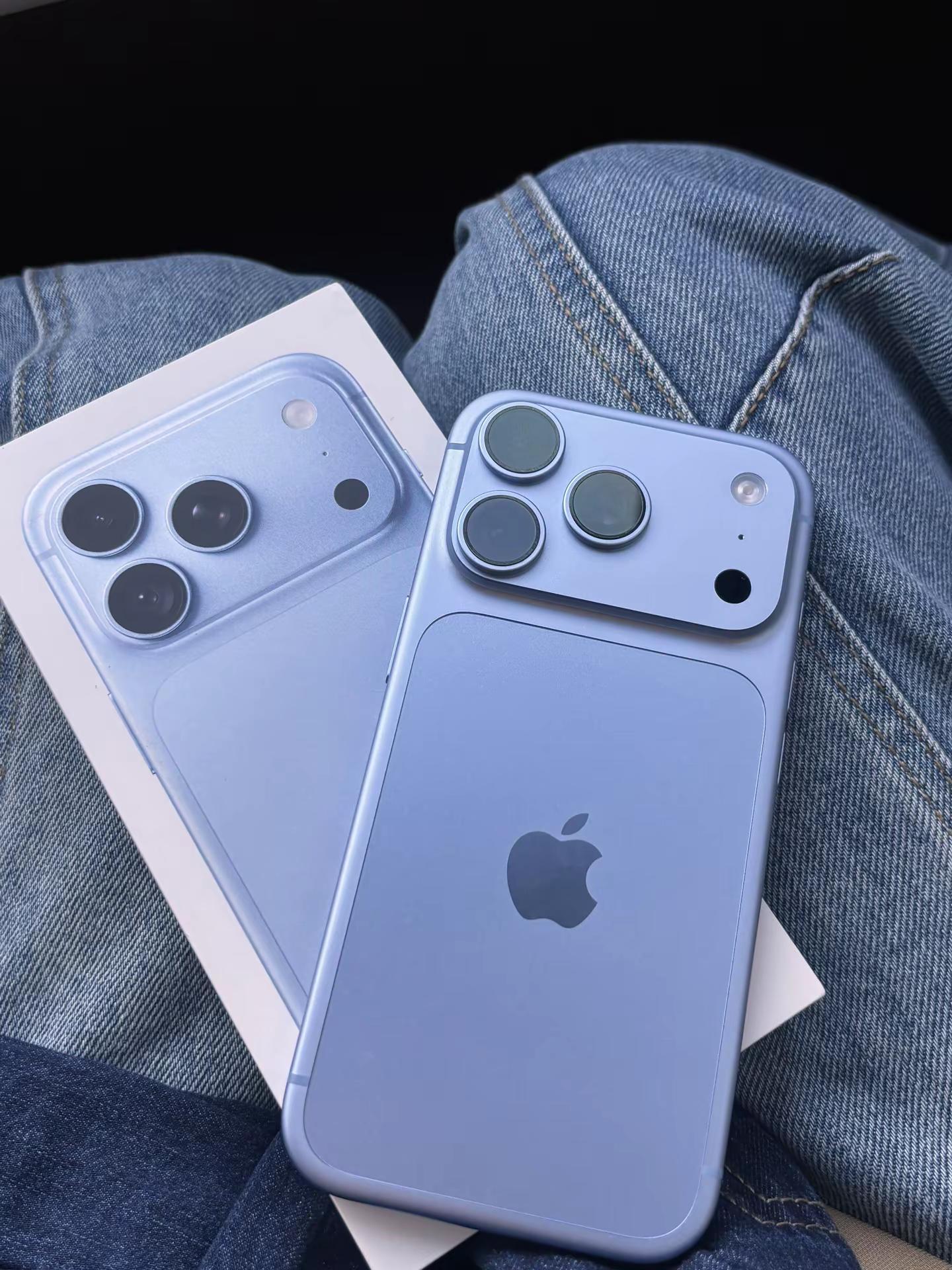 谁懂蓝色的权威！！！ 蓝色iphone