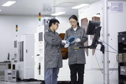 【华工科技光模块产品“四代同堂”，光互联业务一季度净利润增长120%】（大武汉）
