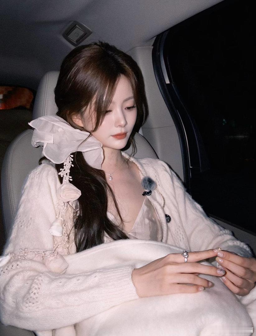 #陈卓璇[超话]#  是哪來的女主角啊 好好看🤩 ​