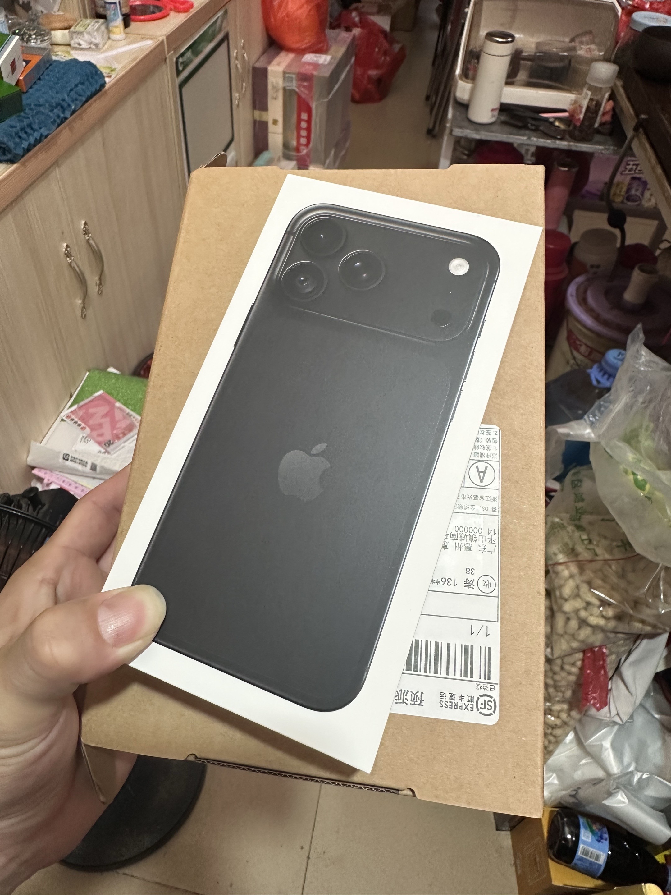 早起做第一批拿到货的人苹果最新款拆箱视频 苹果手机拆箱 iphone新机拆箱