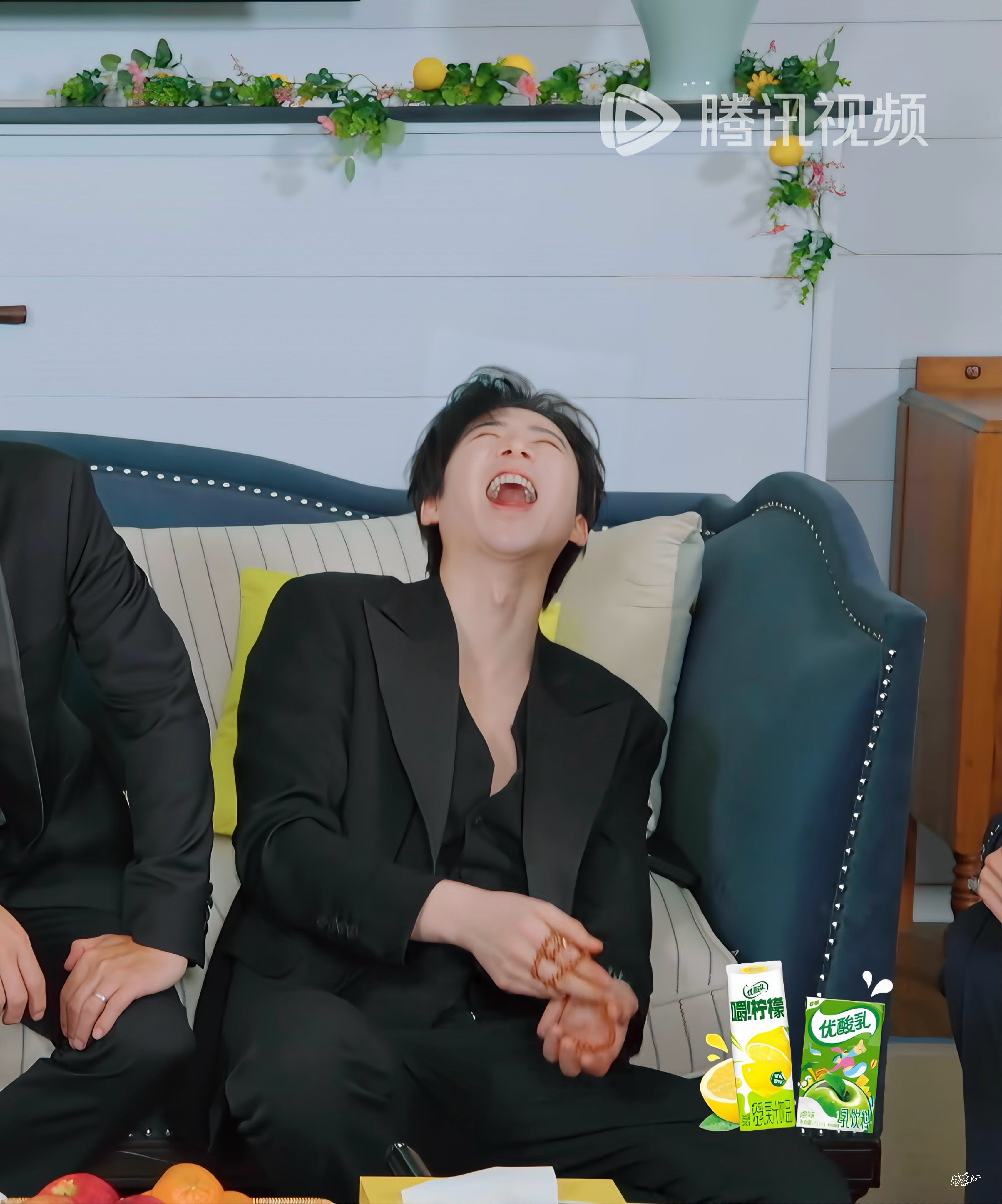  | 摩登兄弟 哈哈哈哈笑成眯眯眼了宝宝都看到你后槽牙啦 我想平凡的...