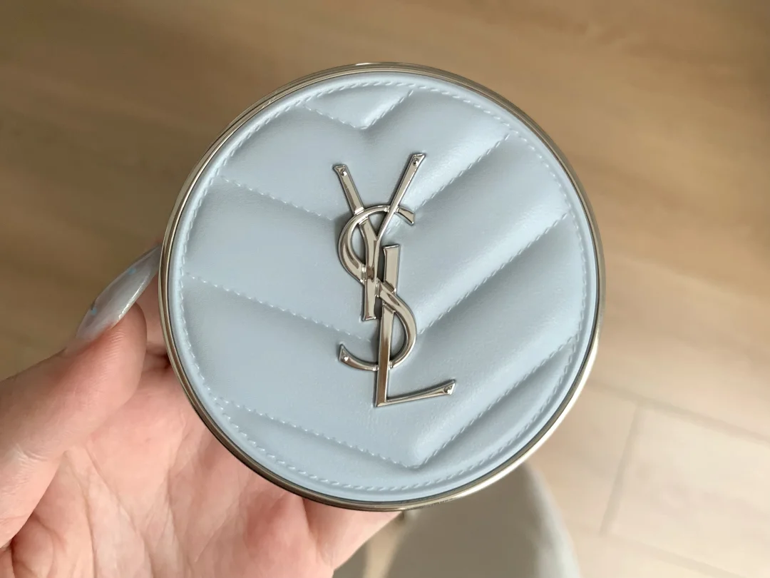 YSL今年是开挂了吗。。。。。