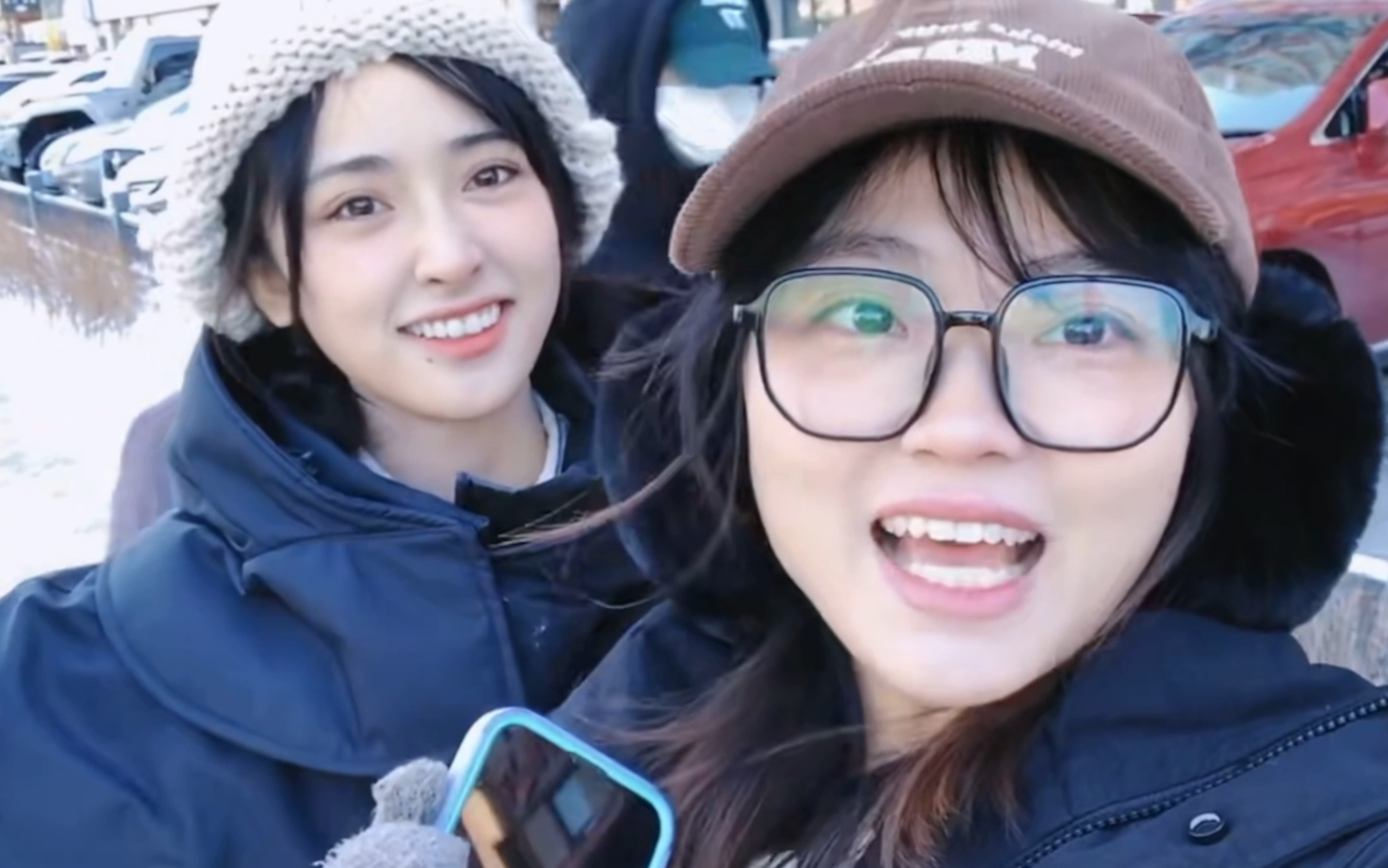 低调官宣离婚！沈月好友翁小雯发文结束婚姻，理由令人心疼
 沈月情商 邓静雯 沈月生日文案 沈月鎏金生日纪 
娱乐圈低调传来一则情感动态。10月16日艺人圈关注度颇高的翁小雯更新社交动态。
 
她以平静文字官宣婚姻正式落幕。长期陪伴演员沈月的多年挚友身份。让这条简短动态快速登上大众视野