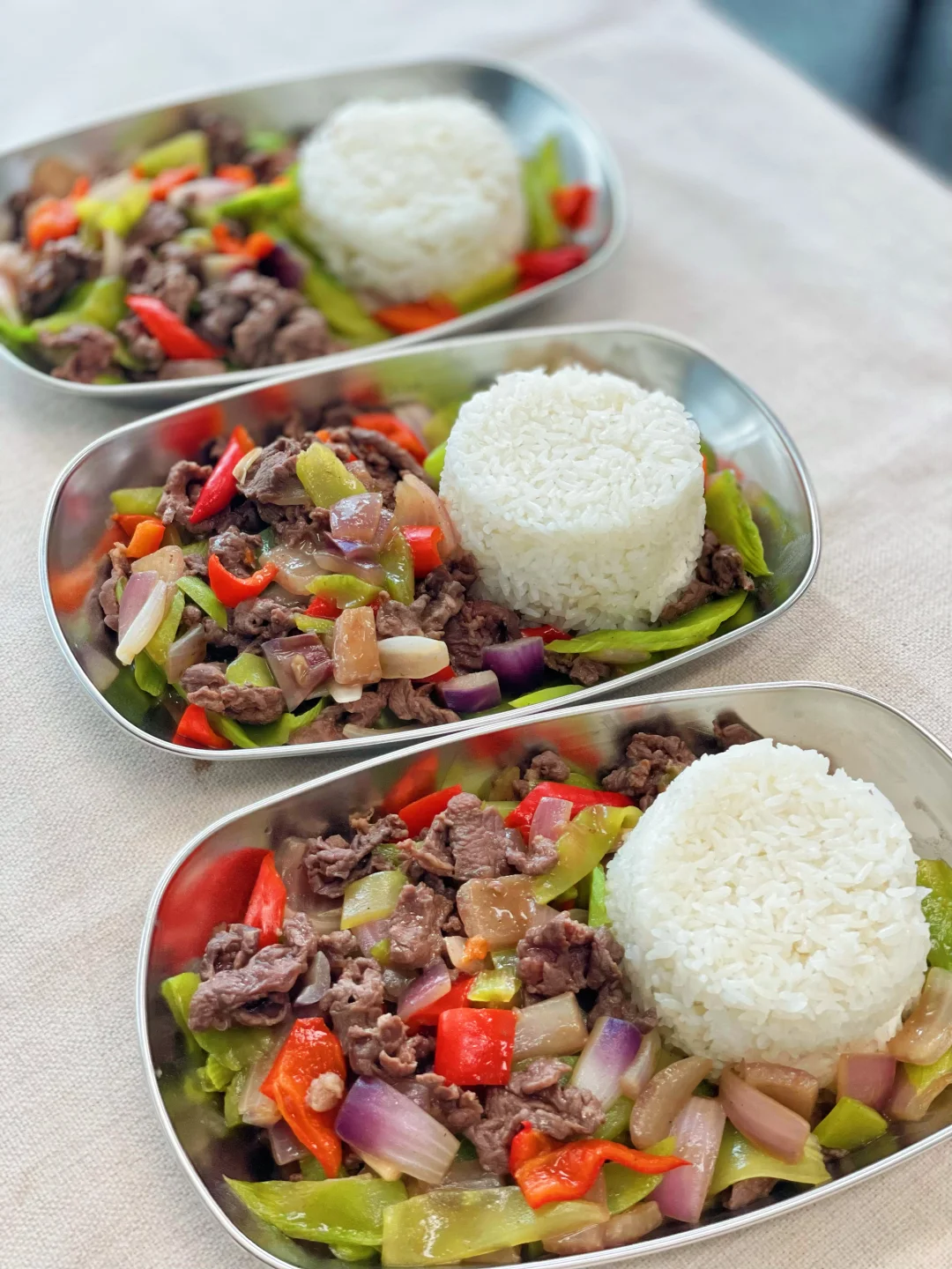 减脂期天花板|莴笋牛肉盖饭🍱