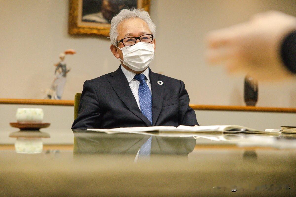彻底无地自容！日本男乒家门口惨败伊朗，乒协主席河田正也颜面尽失
 
本届赛事诞生超级大冷门！主场作战的日本男乒爆冷不敌伊朗队，惨遭淘汰。这场离谱溃败，直接让日本乒协主席河田正也彻底尴尬，堪称职业生涯最打脸的一战。
 
球迷直言：日本输谁都能理解，唯独输伊朗最丢人。亚洲乒坛中，韩国、中国香港、中国台北