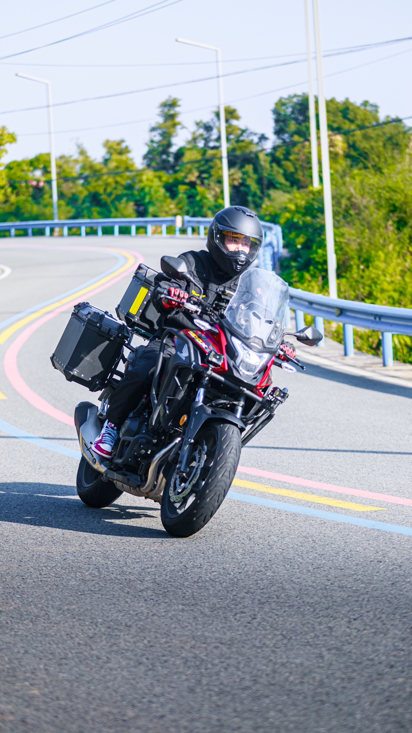 <p>机车摄影 休闲骑 摩托车骑行 爱机车爱生活 日常溜车 <!--{...