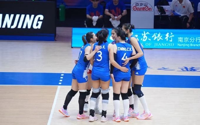 [话筒]2026年世界女排联赛南京站，中国女排3-1逆转战胜波兰女排...