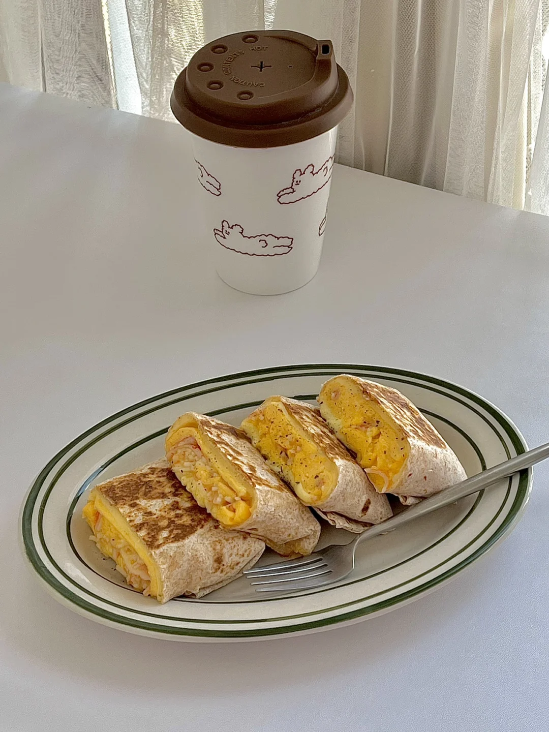阳光工作日早餐｜芝士蟹柳滑蛋全麦卷饼😋