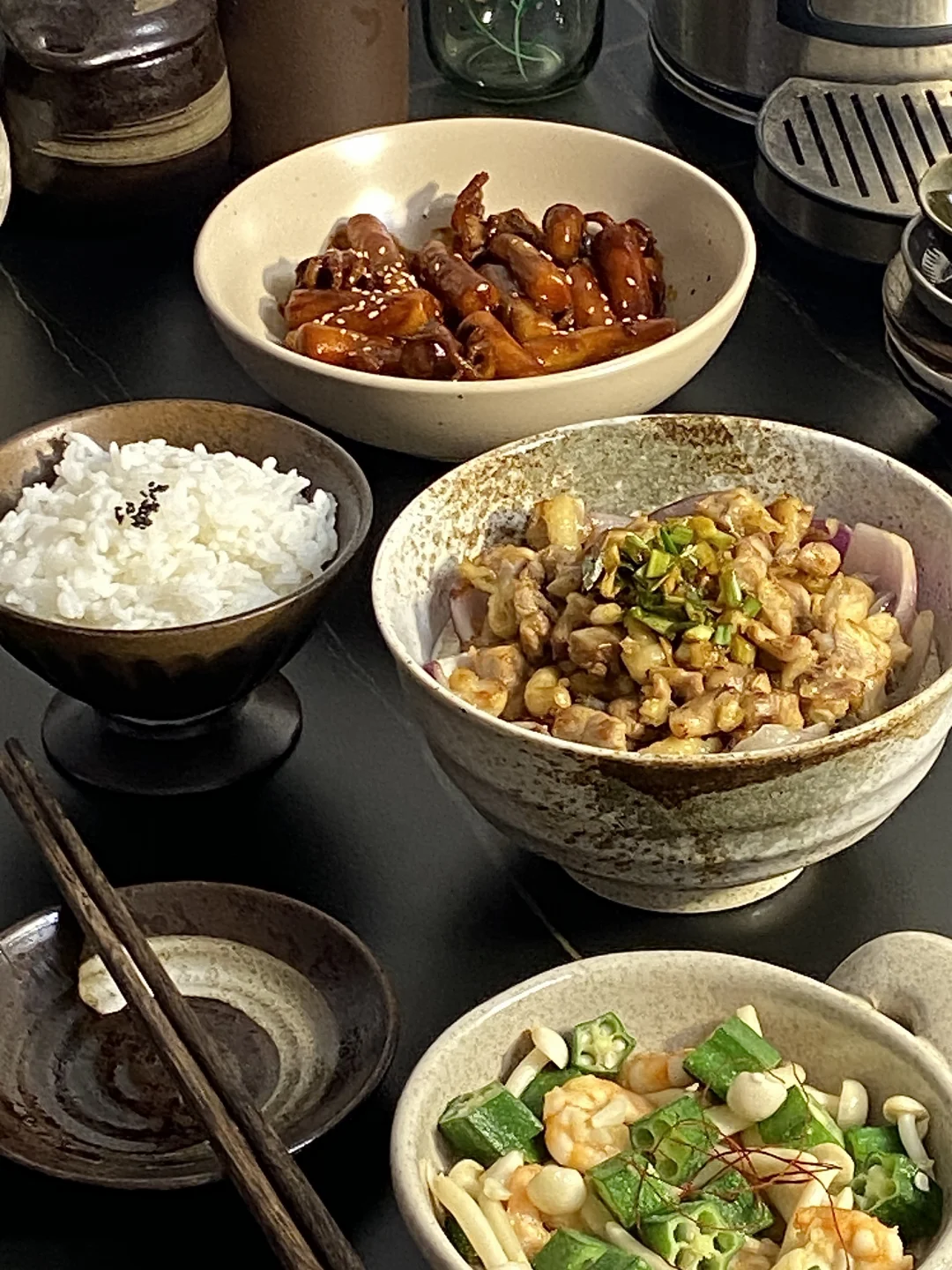 今日菜谱📜葱油鸡 年糕小章鱼 秋葵白玉菇🥢