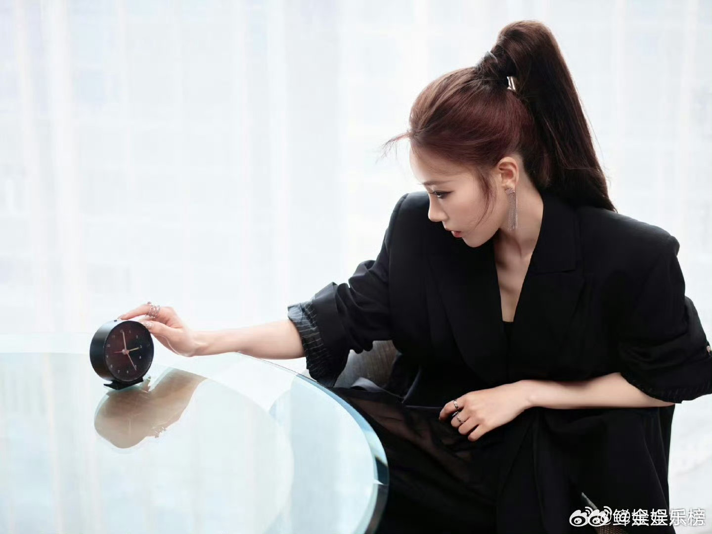 #谢娜预告张月返场娜就聊姐姐#，看到张月返场的预告，梦回乘风的相处，期待看见更鲜活真实的张月。 ​