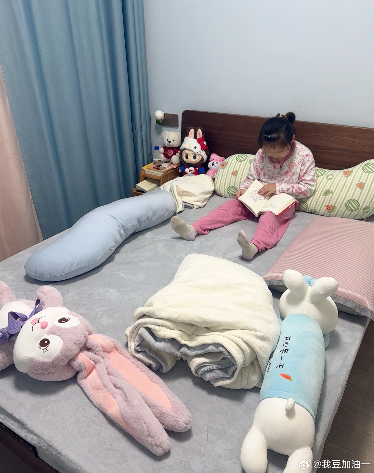 豆豆邀请我参观她的秘密基地 ​​​