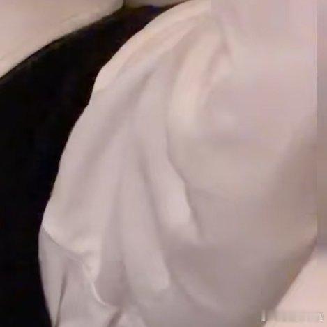 #章昊[超话]# [期待]#章昊六男一# [期待]#章昊filafusion潮流品牌大使# [期待]#支持章昊solo# 
只支持章昊solo！拒绝一切形式组团！否则全面停氪！
喜欢追梦的人，切记不要被梦想主宰；善于谋划的人，切记空想达不到目标；拥有实干精神的人，切记选对方向比努力做事 ​